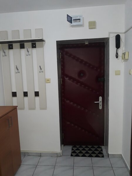 Brasov stradal, Drumul Taberei, vis-a-vis de Piata Moghioros, proprietar,