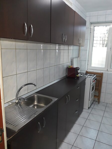 Brasov stradal, Drumul Taberei, vis-a-vis de Piata Moghioros, proprietar,